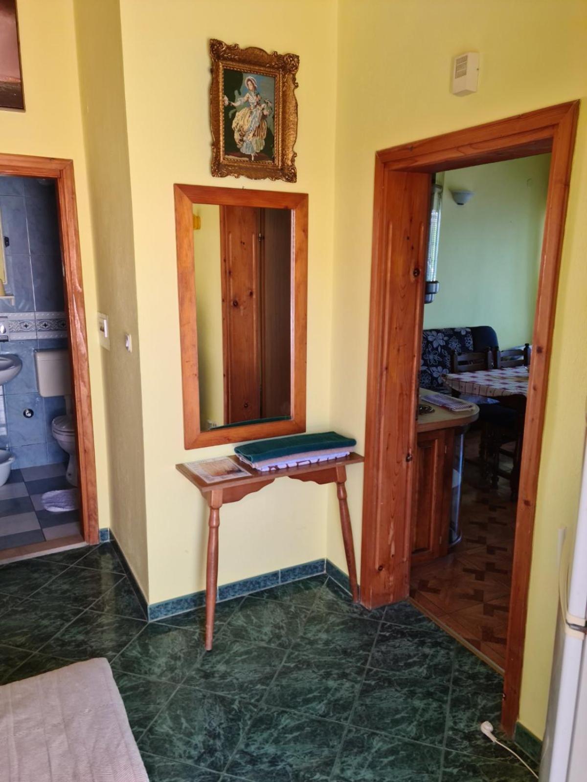 Apartmani Jelena Неум Екстер'єр фото